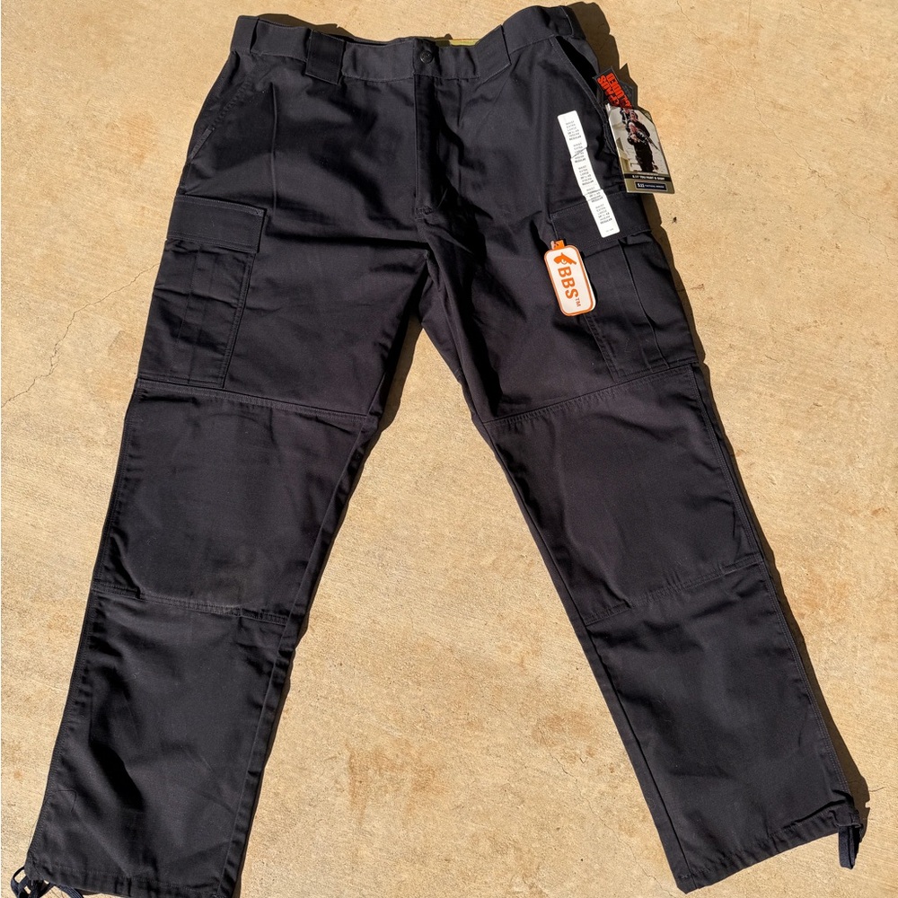 5.11 Tactical Navy Men's Cargo Pants XL Regular NWT